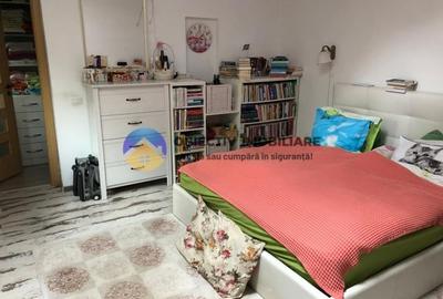 Casă individuală cu 3 camere cu Canalizare în Central - 13