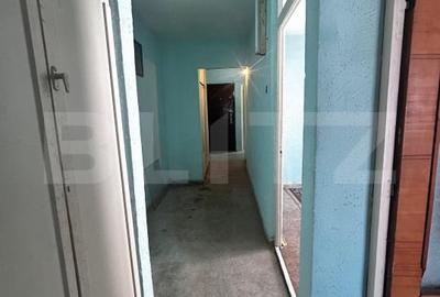 Apartament cu 3 camere, decomandat, 62 mp, - Strada Alexandru Ioan Cuza - 8