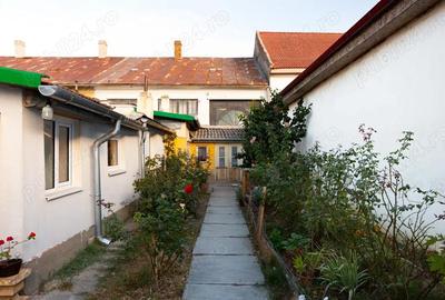 Casă cu 6 camere cu Teren 600 Mp în Ultracentral - 10