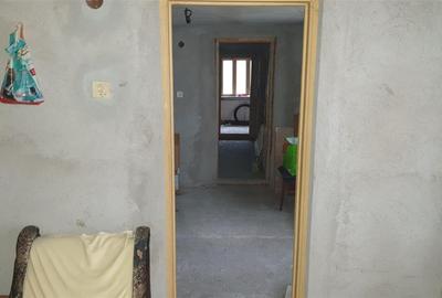 Casă cu 6 camere cu Teren 272 Mp în Central - 11