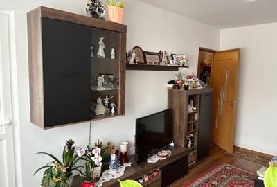 Apartament 3 camere, decomandat, Visoi - 2
