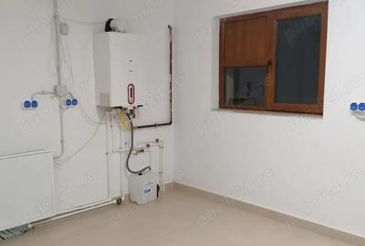 Inchiriez spatiu , zona Cug - 2