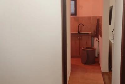 Apartament cu 2 camere decomandat în Central - 2