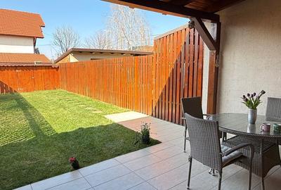 Casă cu 4 camere cu Canalizare în Dumbrăvița - 1