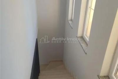 Casă cu 4 camere cu Teren 320 Mp în Central - 16