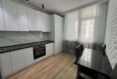 Garsonieră decomandată în Tineretului