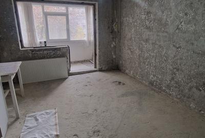 Apartament cu 3 camere decomandat în Școlilor - 5