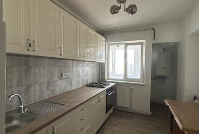 Apartament cu 3 camere decomandat în Central - 9