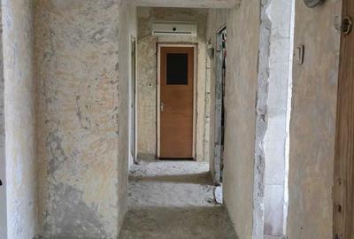Apartament cu 3 camere decomandat în Independenței - 4