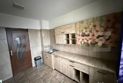 Apartament cu 2 camere semidecomandat, mobilat în Micro 11 - 1