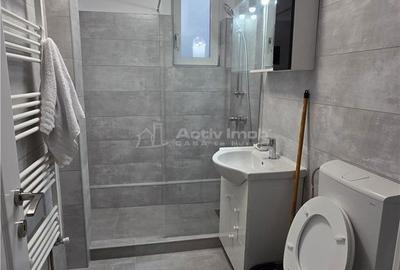 Apartament cu 2 camere semidecomandat în Calea București