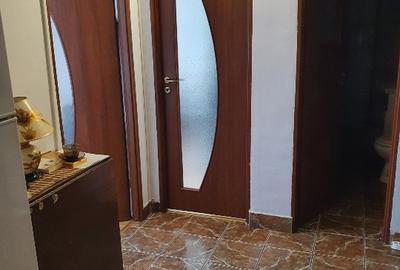 Ap. 3 camere , posibilitate in rate timp de 1 an ( acte notariat), Piata 1 Mai - 5