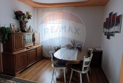 Casă individuală cu 5 camere cu Teren 343 Mp în Est - 30