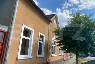 Casă cu 4 camere cu Teren 965 Mp în Central - 7