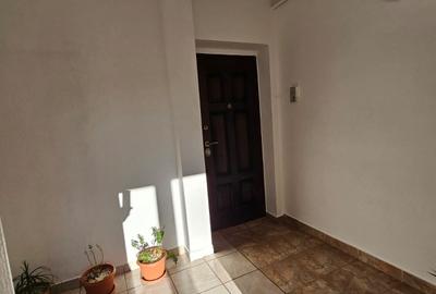 Apartament 2 camere,2 balcoane,Zona Scoala Generala Andrei Saguna - 17
