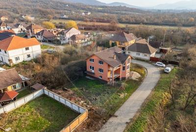 Casă individuală cu 6 camere în Sud-Est