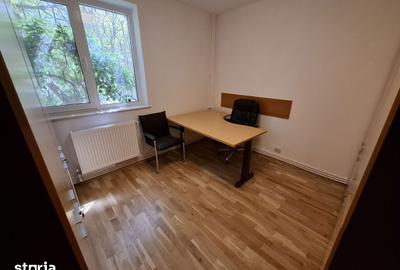 Apartament cu 4 camere în Central - 13