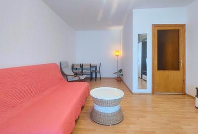 Apartament cu 2 camere decomandat în Sala Palatului