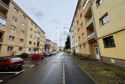 Apartament cu 4 camere, 78mp utili, etaj 3/4, pivnita, Strand - 1