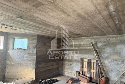 Casă cu 4 camere în Covaci - 1