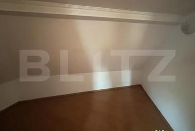 Spațiu comercial, de 330 mp, în Central - 8