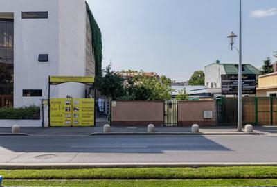 Casa cu potential + spatiu comercial/ locuinta sau investitie Eroii Revolutiei - 2