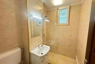 Garsonieră decomandată în Confecții - 14