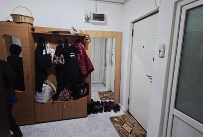 Ap 3 camere decomandate, zona centrala - statia Padurii - 9