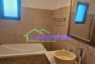 De inchiriat vila zona Mamaia - 5