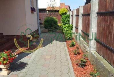 Vila Șelimbăr – 700 mp teren, jacuzzi, semineu, front stradal 30 ml - 29