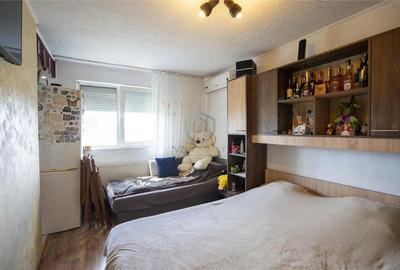 Garsoniera in zona Razboieni - 1