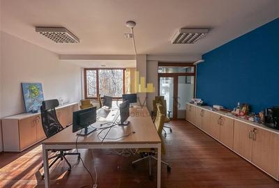 Apartament cu 3 camere decomandat în Dorobanți