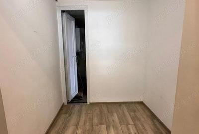 Spațiu comercial, de 50 mp, în Central - 6