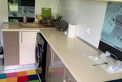 Casă cu 4 camere în Ștefănești - 6