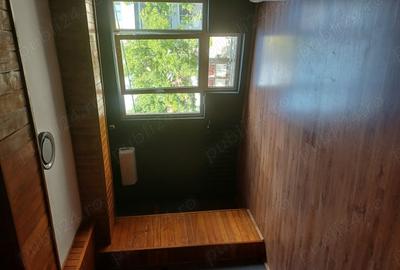 Spațiu comercial, de 377 mp, în Central - 8