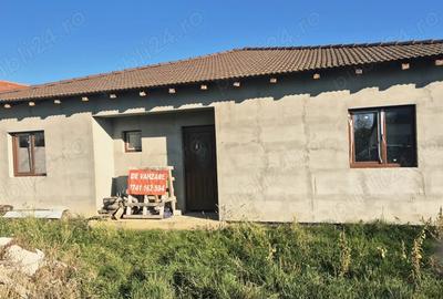 Urgent!Vand casa noua parter - 8