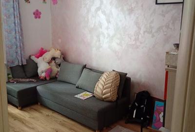 Apartament cu 3 camere decomandat în Petrești - 6
