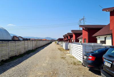 CASA SINGUR CURTE - VALEA CU FLORI 6 - 4