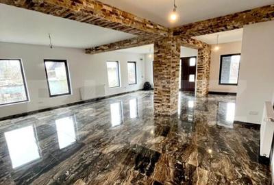 Lini?te, spa?iu ?i elegan?a casa superba langa - 5