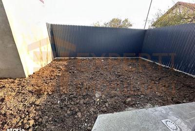 Casă cu 3 camere cu Canalizare în Km 5 - 11