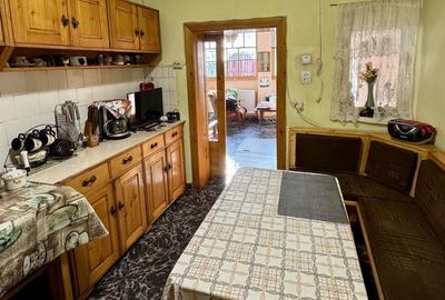 Casă cu 5 camere cu Teren 361 Mp în Central - 13