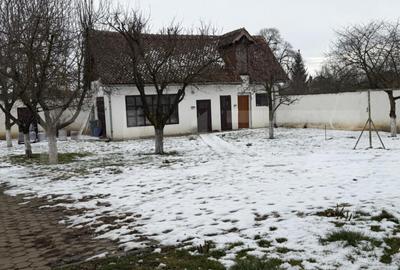 Casa de vanzare cu teren generos la doar 15 minute de - 16