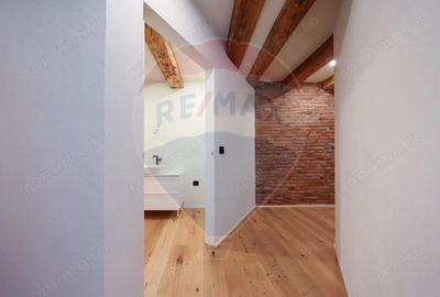 Apartament cu 3 camere decomandat în Centrul Istoric - 1