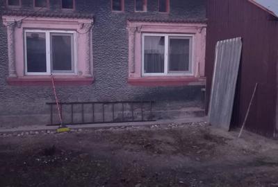 Casa de vanzare in satul Coste?ti Deal, comuna Produle?ti, jude?ul Dambovi?a - 7