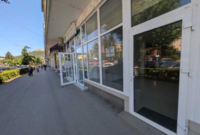 Spațiu comercial, de 51 mp, în Centru Vechi - 1