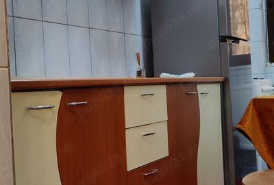Inchiriez garsoniera decomandata B-dul Bucuresti (Ploiesti) - 1