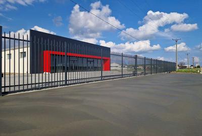 Spațiu comercial, de 600 mp, în Central - 3