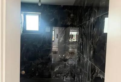 Casă cu 4 camere cu Teren 300 Mp în Central - 2