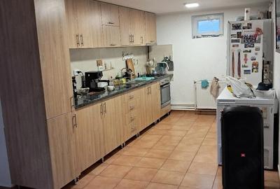 Casă cu Teren 563 Mp în Central - 6