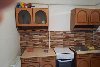 Apartament cu 2 camere decomandat în Micro 4 - 6